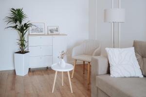 Historic Center 1BR Workspace & Fireplace