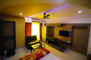 Shree Deep Palace