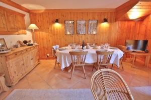 Apartment 3 bedrooms with balcony