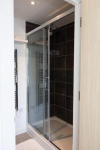 Cozy City Stay 2BR with Sofa Bed