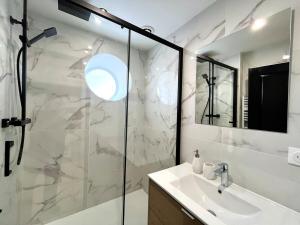 Appartements T3 renove a 15 min de Lyon : photos des chambres