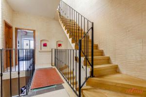 Peaceful Farmhouse Retreat with Pool & Sun Lounger