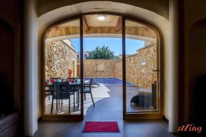 Peaceful Farmhouse Retreat with Pool & Sun Lounger