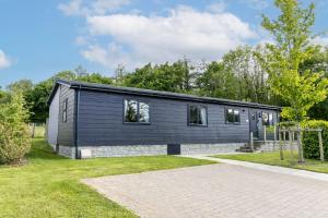 Blossom Lodge, 1 Roadford Lake Lodges