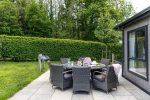 Blossom Lodge, 1 Roadford Lake Lodges