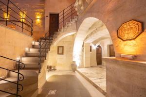 Lagoon Cave Suites