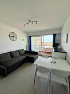 Appartements Appartement vue mer et marina, Loggia - Parking : photos des chambres