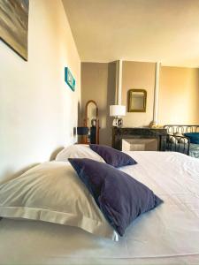 B&B / Chambres d'hotes Entre Midi - Maison d'Hotes - B&B : photos des chambres