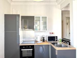 ApartHotel Riviera - Hyper Centre Musiciens - Superior 1 Bedroom Apartement AC - Balcony - 10 mn Promenade des Anglais - BALCON PALAIS EXCELSIOR 1