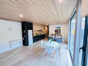 Luminoso 2 ambientes en el centro