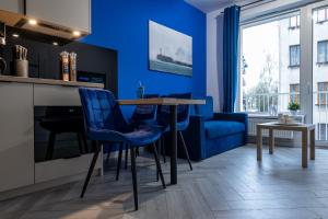 Sea Breeze Apartment by FengShui4u, balkon, nowy budynek, dostęp na kod