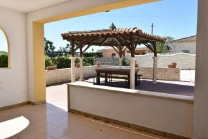 Villa con piscina in Santa Maria del Focallo