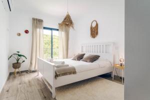 Seabreeze Apartment - Your Beachside Getaway