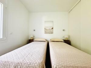 MONTEMAR BEACH. Terraza con vistas al mar en Canyelles Petites - ES-258-35