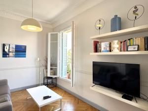 ApartHotel Riviera - Hyper Centre Musiciens - Superior 1 Bedroom Apartement AC - Balcony - 10 mn Promenade des Anglais - BALCON PALAIS EXCELSIOR 1