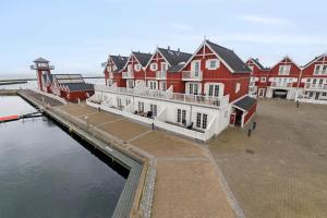 Lovely Holiday Home With Harbor View - 4hvězdičkové hotely ve městě Bagenkop