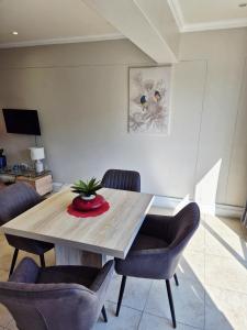 Prime location in The Firmont, Sea Point