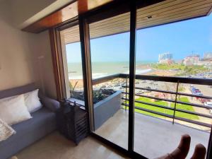 Semipiso al mar Playa Varese