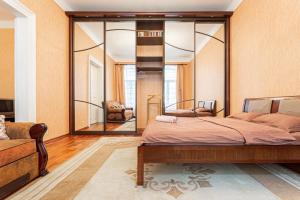 2-bedroom Apartments in Center