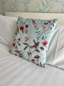 Single Room room in Highcliffe Hotel
