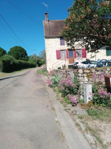 Maisons de vacances gite chez jean de vezelay : photos des chambres