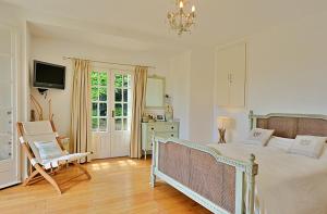 Villa Sasso Forte, swimming pool, jacuzzi and private cove