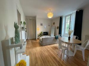 Appartements Cosy Amber - 2CH - Place Verdun & Parking : photos des chambres