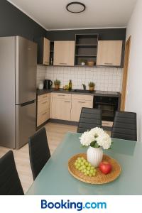 Ideal für Monteure 3 Zimmer Apartment mit Küche, Waschmaschine, Bad, WiFi, Flat TV usw