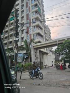 1bhk fully furnished air-conditioned