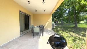 Maisons de vacances La Pause Limousine, Garden, Wi-Fi, Near Limoges, Golf, Bowling : photos des chambres