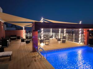 Carnelian Muscat - Airport Hotel