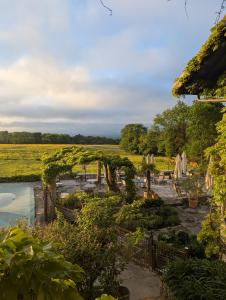 Hotels Auberge Des Chasseurs : photos des chambres