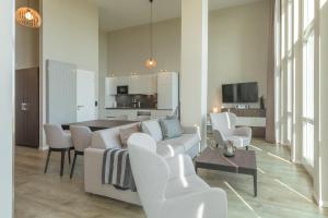 Mehr Meerblick - Stilvolle Ferienwohnung mit Panoramablick auf Ostsee und Saaler Bodden