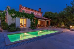 Villa Arte for 6 people near Labin - Rabac for 6 people with sea view & private pool