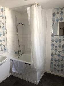 Maisons de vacances LA CHAPELLE : photos des chambres