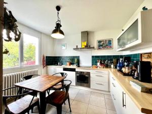 Maisons de vacances Maison de charme - a 700 m de la mer : photos des chambres