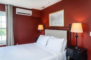 Top Floor Suites at The Legacy Inn Heritage Floor