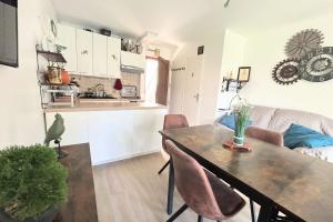 EUREKA 58 - 4 People - Pool and Garden - Near Naturist Village and Beaches