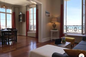 Roches Normandes - Terrasse Vue Mer et Plage