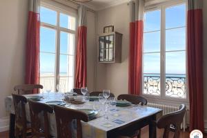 Roches Normandes - Terrasse Vue Mer et Plage