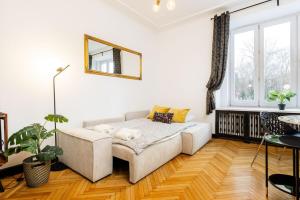 Bergamot Apartment City Center