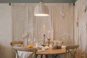 Sabaudia - 2 bedrooms and balcony in Alvalade