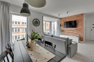 Chmielna Park - City Center & Parking by Downtown Apartments