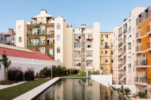 Mangai - 2 bedrooms, terrace, parking in Arroios