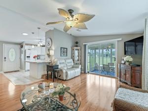 1640 Z1 VILLAGE OF COUNTRY CLUB HILLS by REMAX Premier