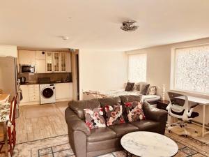 Charming Studio Flat In Sollentuna, Stockholm