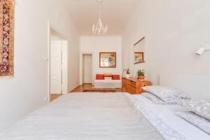 Old Town Magical Stay Comfy 2BDR Historic House