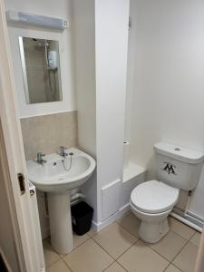 Modern cosy sleeps 5 first floor central MD2