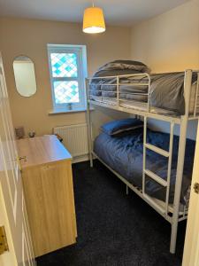 Modern cosy, sleeps 5, first floor, central MD2