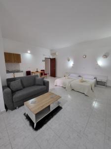 Pyrgos Hotel Apartments